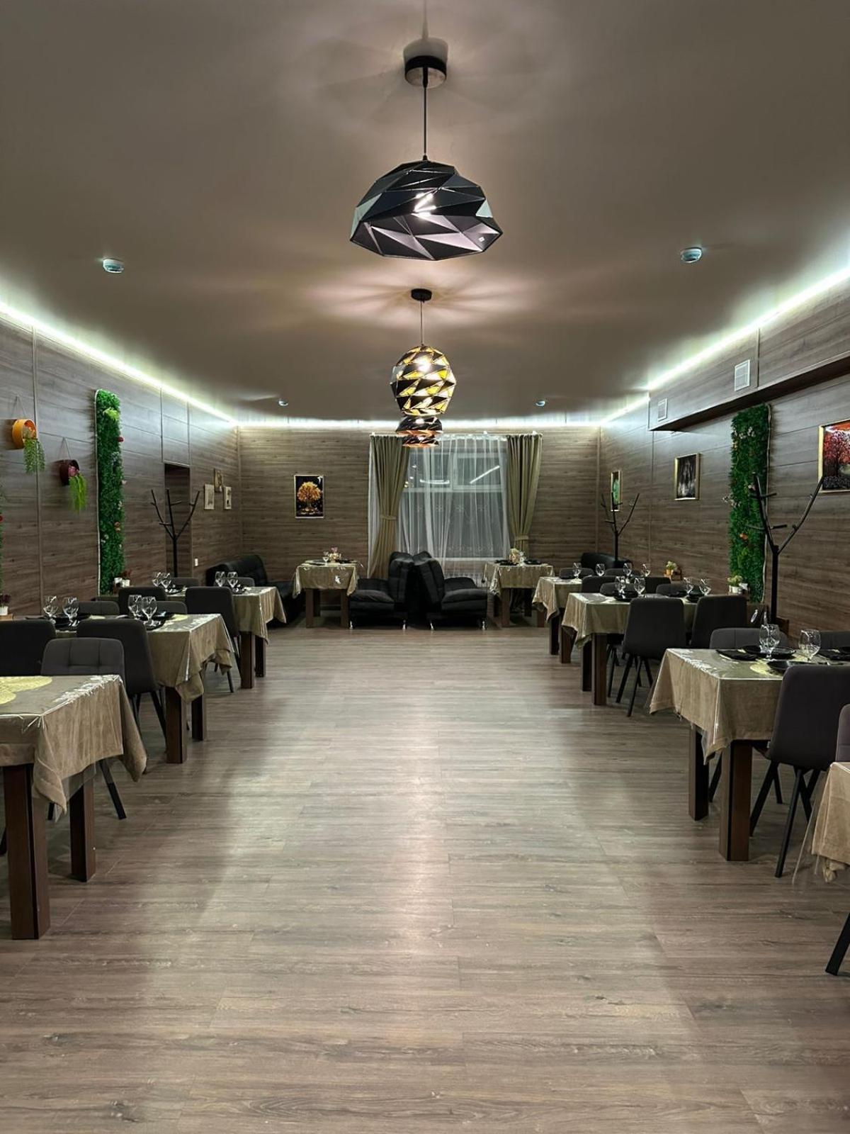 Belon Garden Hotel Astana Exterior foto